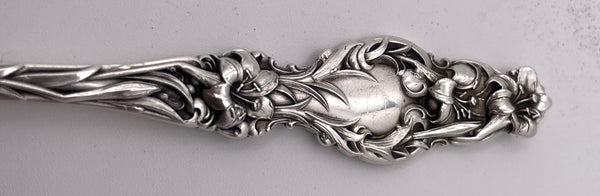 Whiting Sterling Silver Pierced Pea Server in Lily Pattern