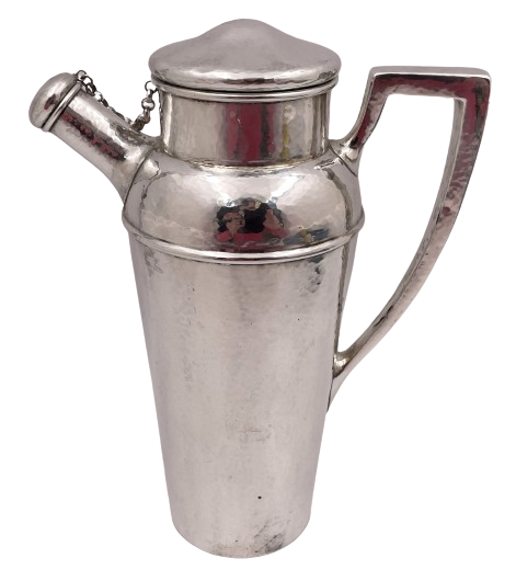 Shreve & Co. Sterling Silver Hammered Cocktail Shaker in Arts & Crafts Style from Early 20th Century