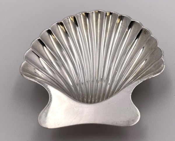 Set of 6 Tiffany & Co. Sterling Silver Shell Dishes with Original Pouch